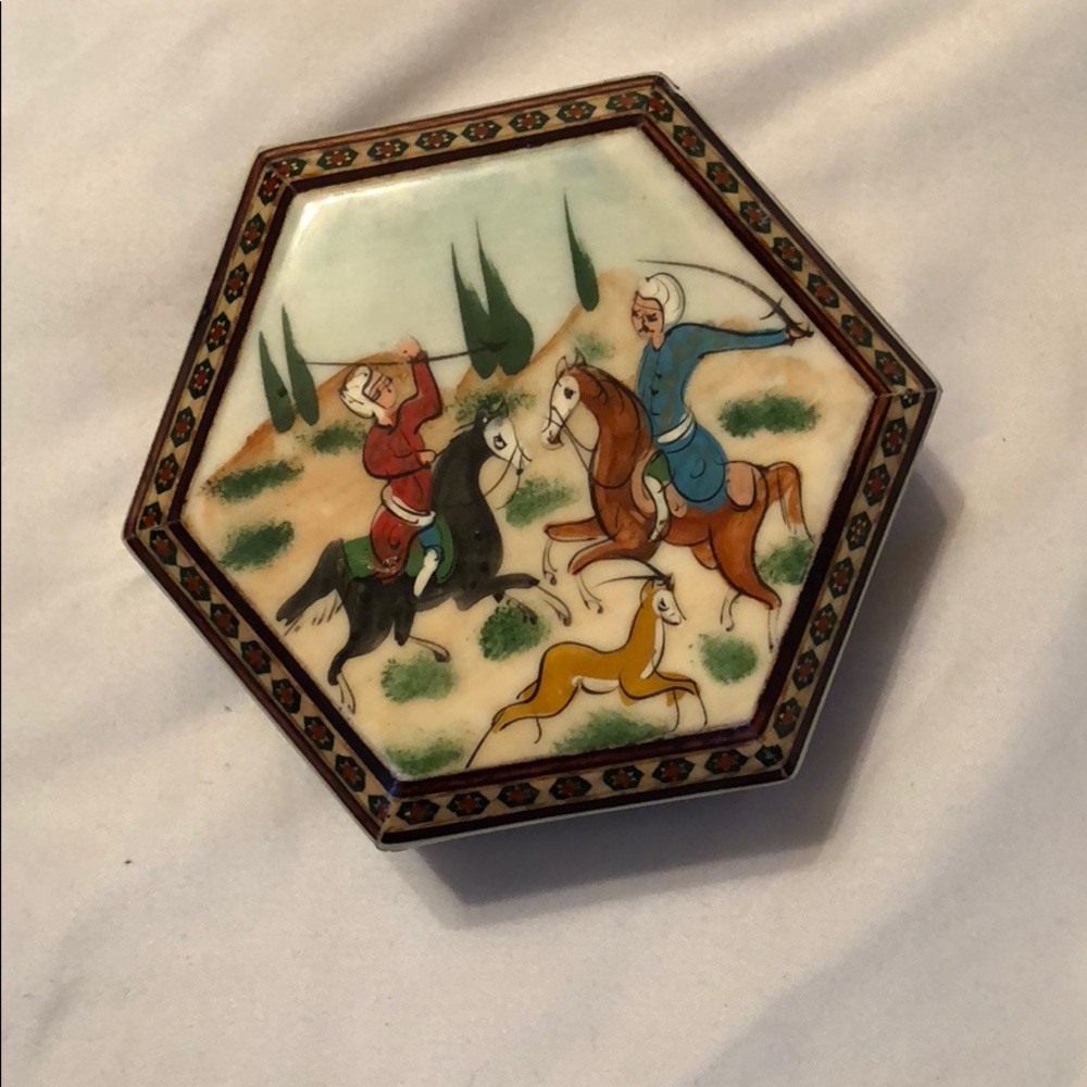 Intricately Detailed Catch-All Box